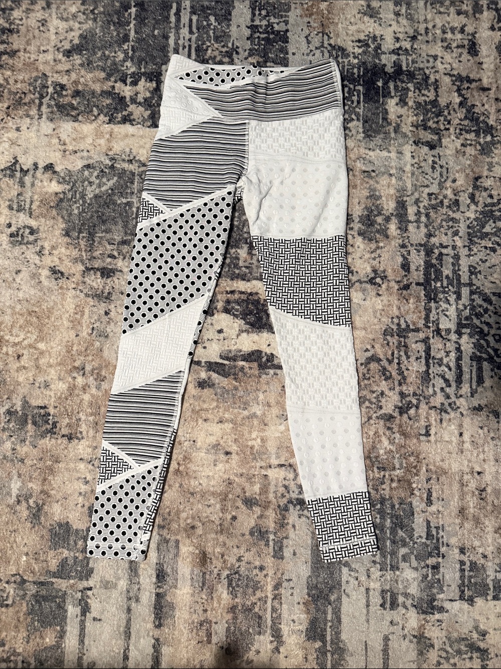 Vimmia Black & White Geometric Patchwork Leggings